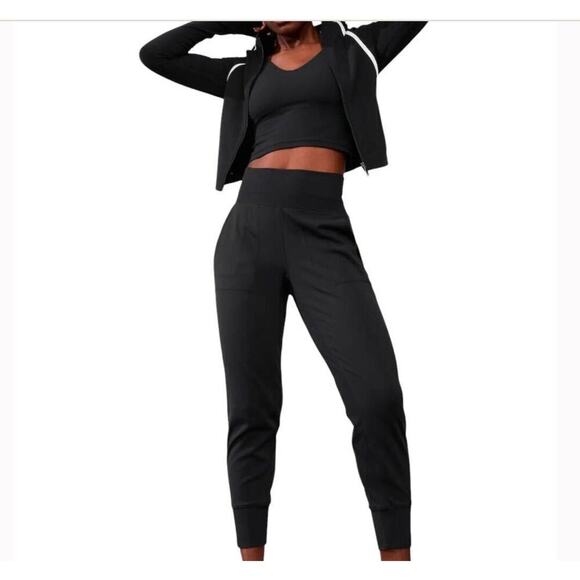 Athleta Women's Venice High Rise Jogger Women’s Size Small in Black EUC - Picture 2 of 14